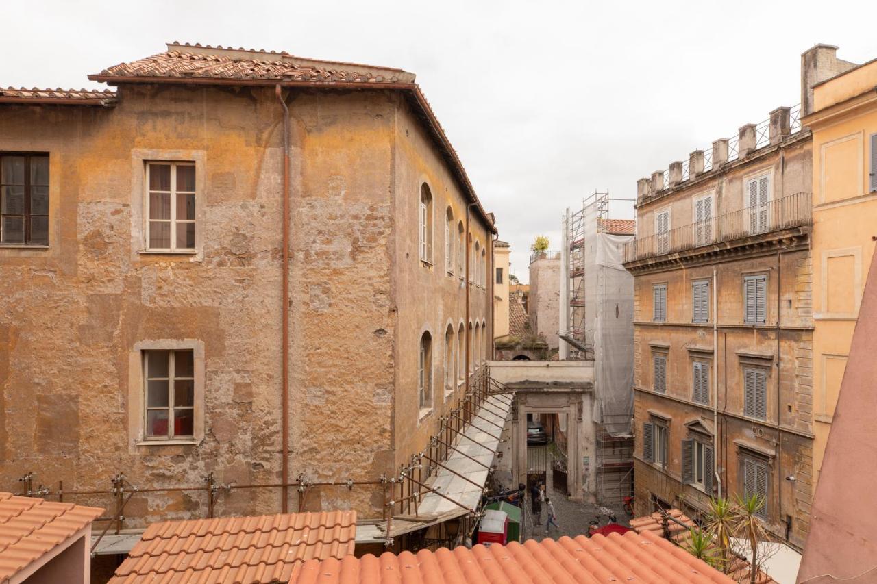 Iflat Charming Apartment Near Piazza Venezia Рим Екстер'єр фото