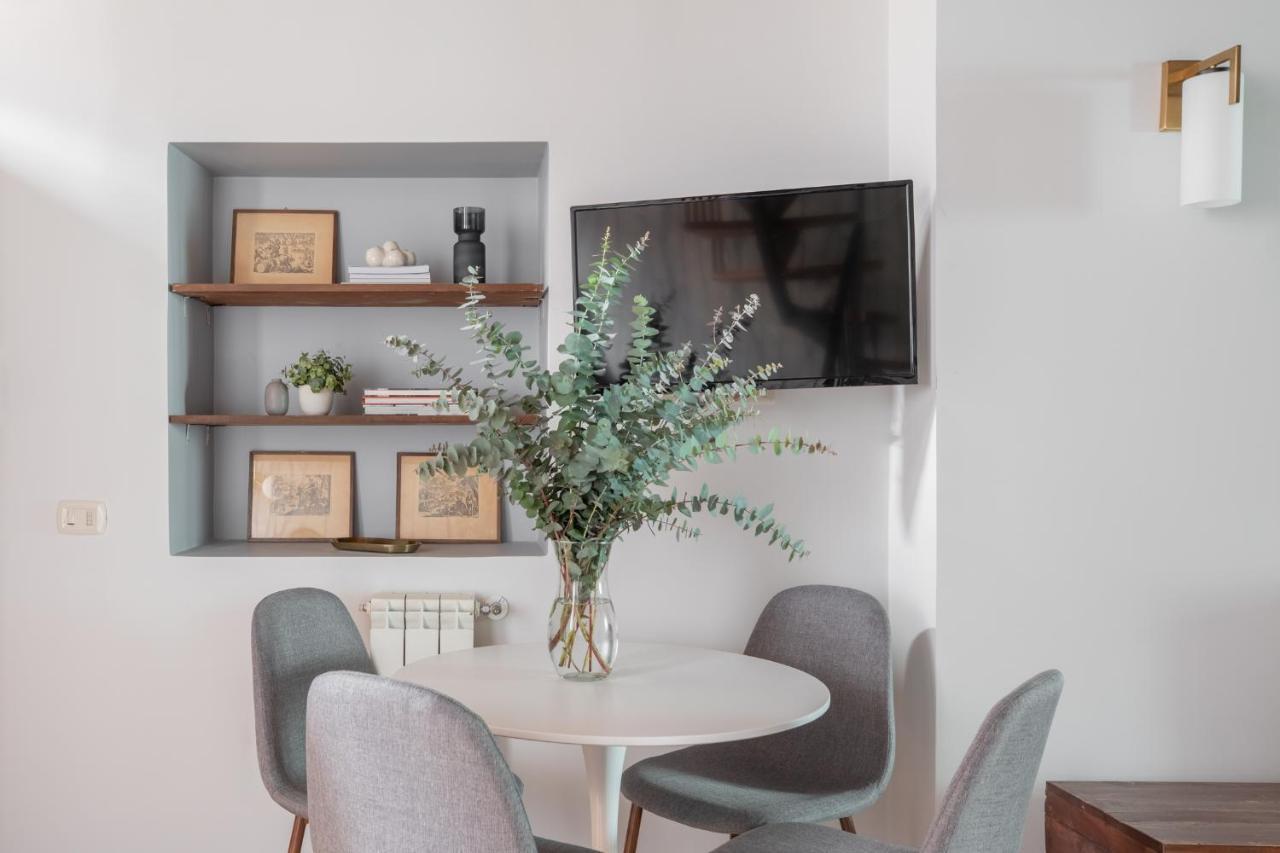 Iflat Charming Apartment Near Piazza Venezia Рим Екстер'єр фото