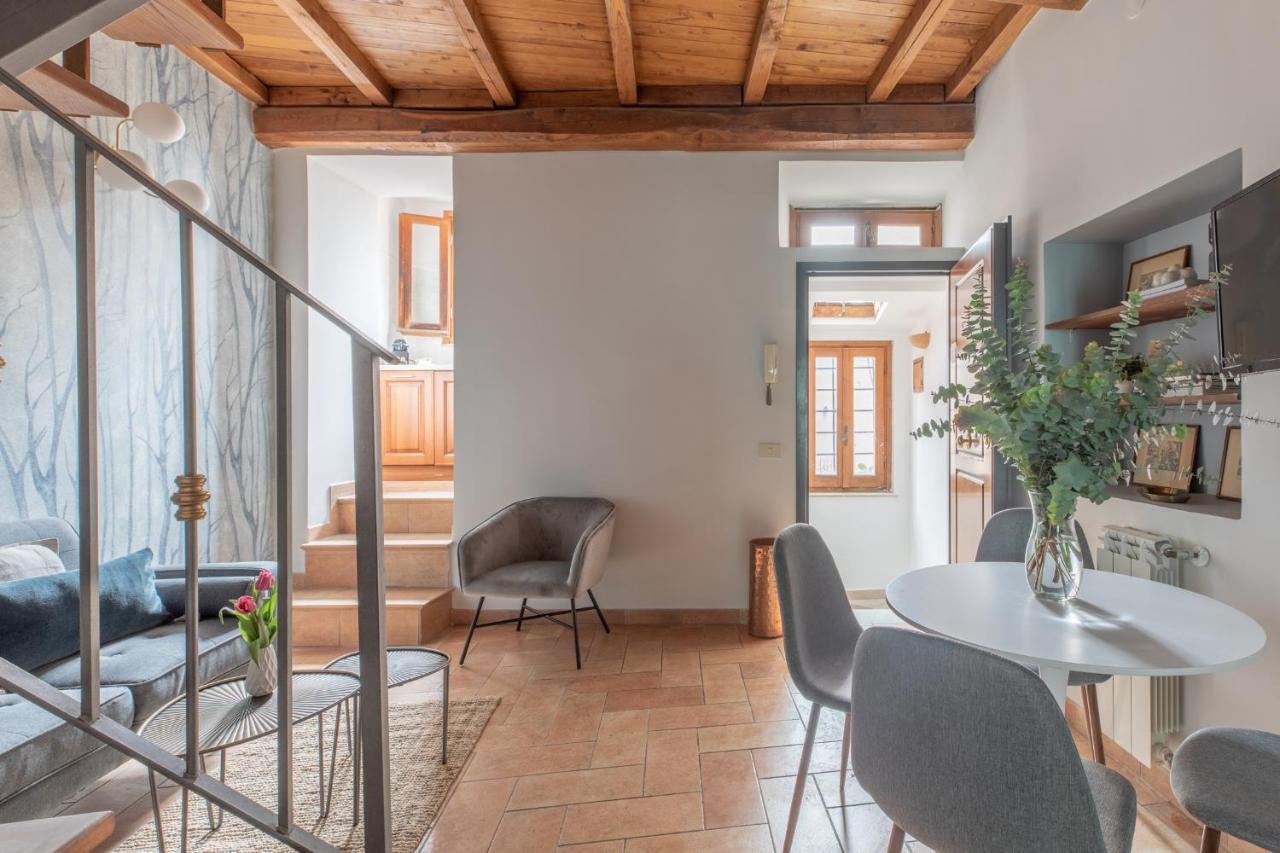 Iflat Charming Apartment Near Piazza Venezia Рим Екстер'єр фото